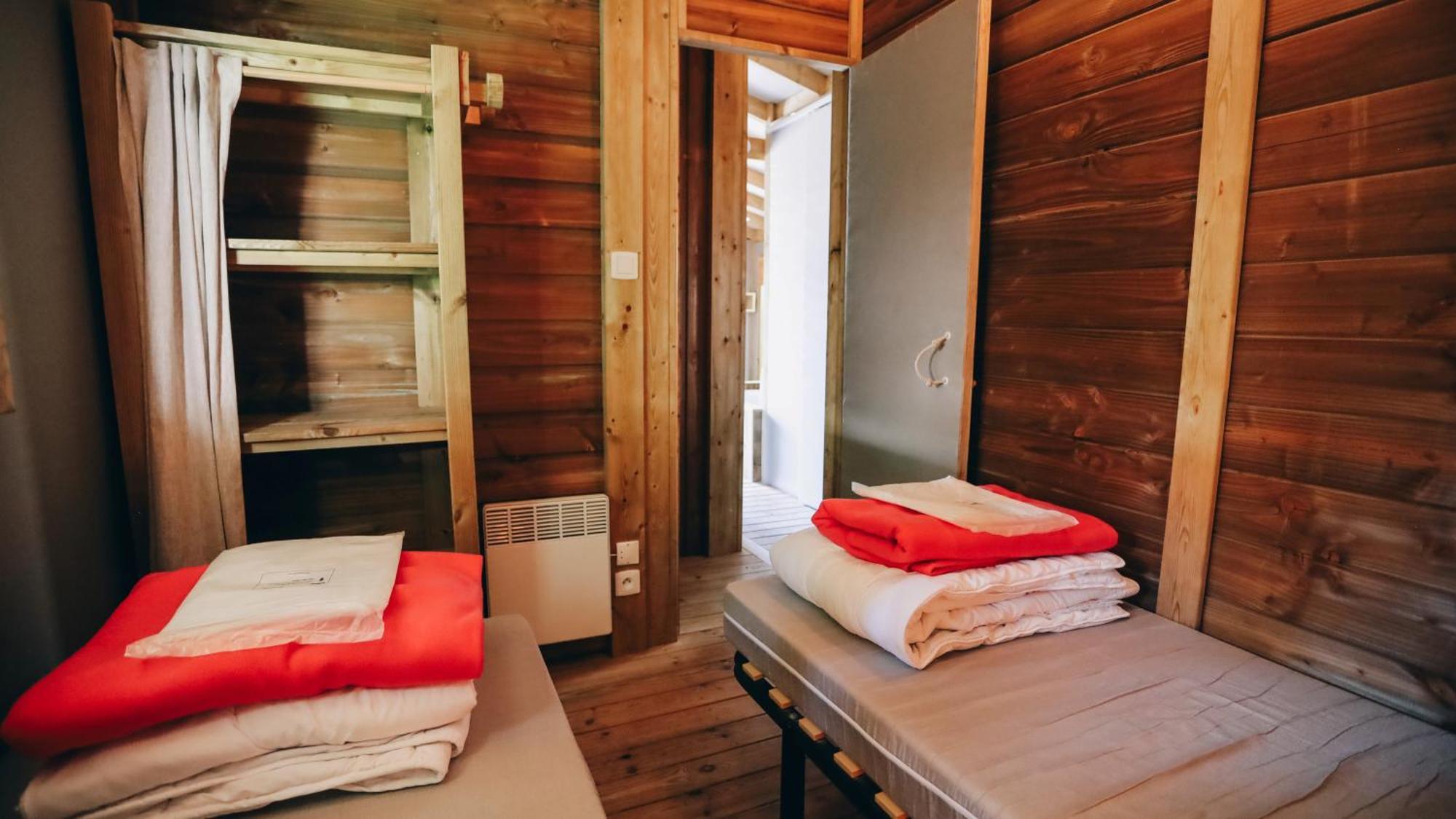 Camping La Pree Ле-Порт Номер фото